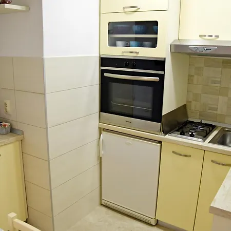 Ana Apartment Molunat