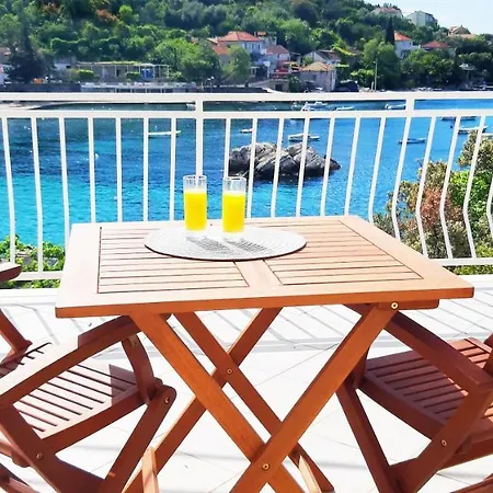 Апартаменты Ana *